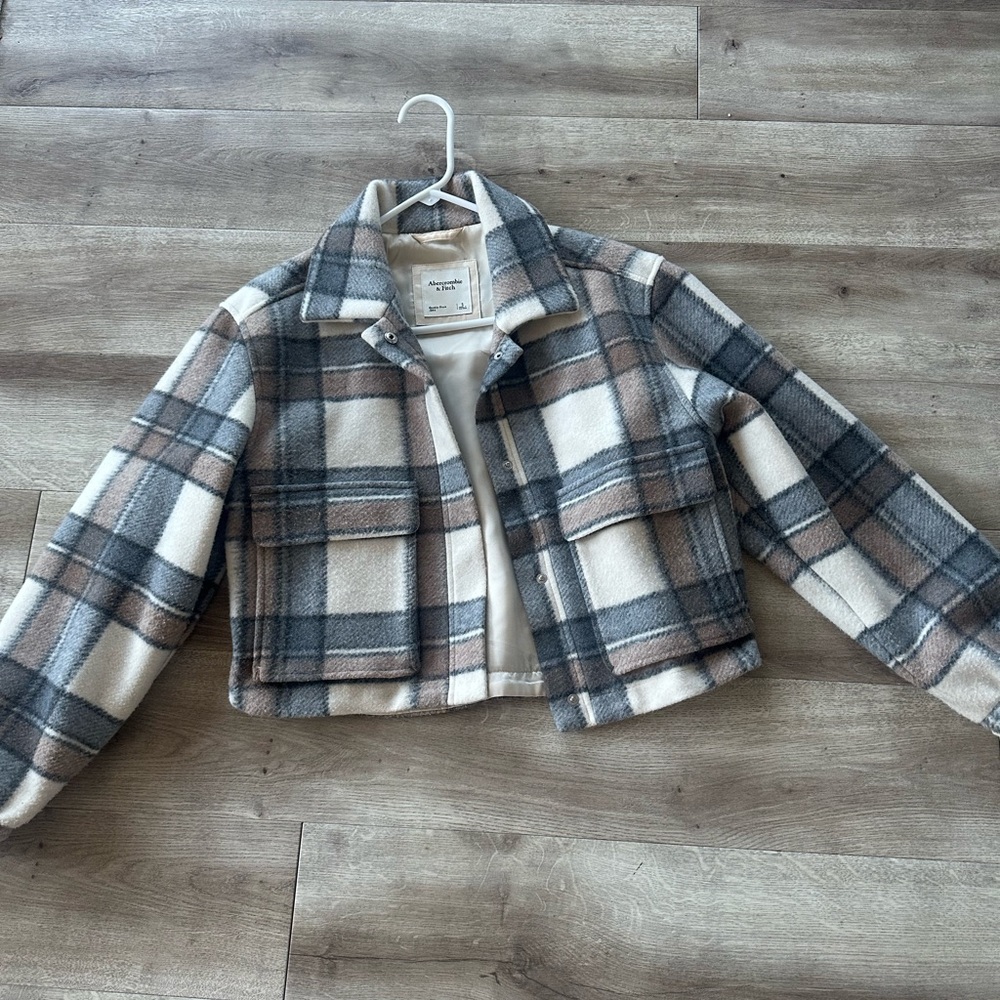 Abercrombie & Fitch Cream and Tan Jacket